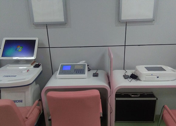 宝鸡市人大代表参观健康小屋 宝鸡市人大代表参观健康小屋