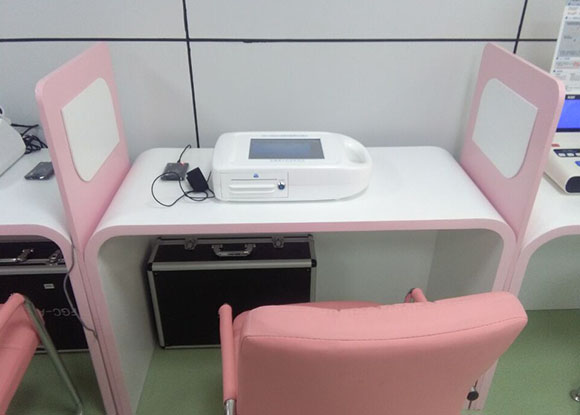 宝鸡市人大代表参观健康小屋 宝鸡市人大代表参观健康小屋